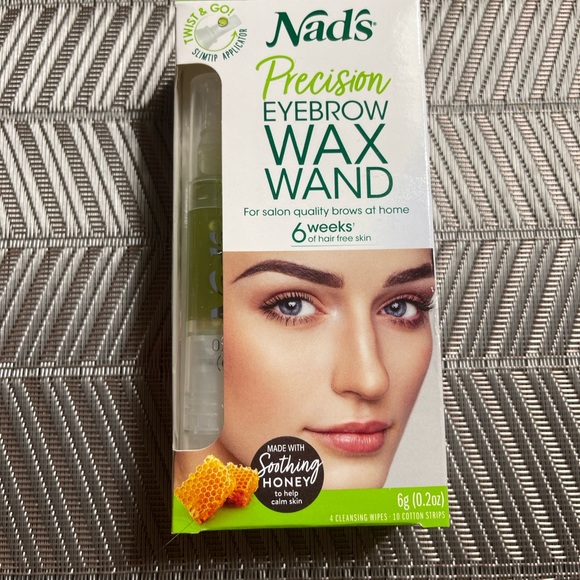 Nads Strawberries & Cream waxing Dots & Nads Precision Eyebrow Wax Wand. - Picture 4 of 5